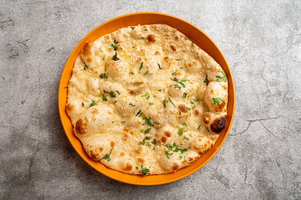 Garlic Naan (1 Piece)