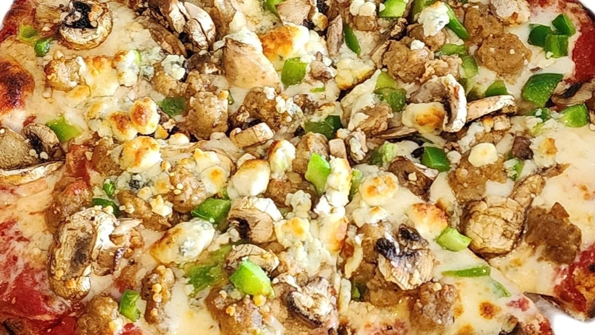 O Large Bear Tooth Pizza