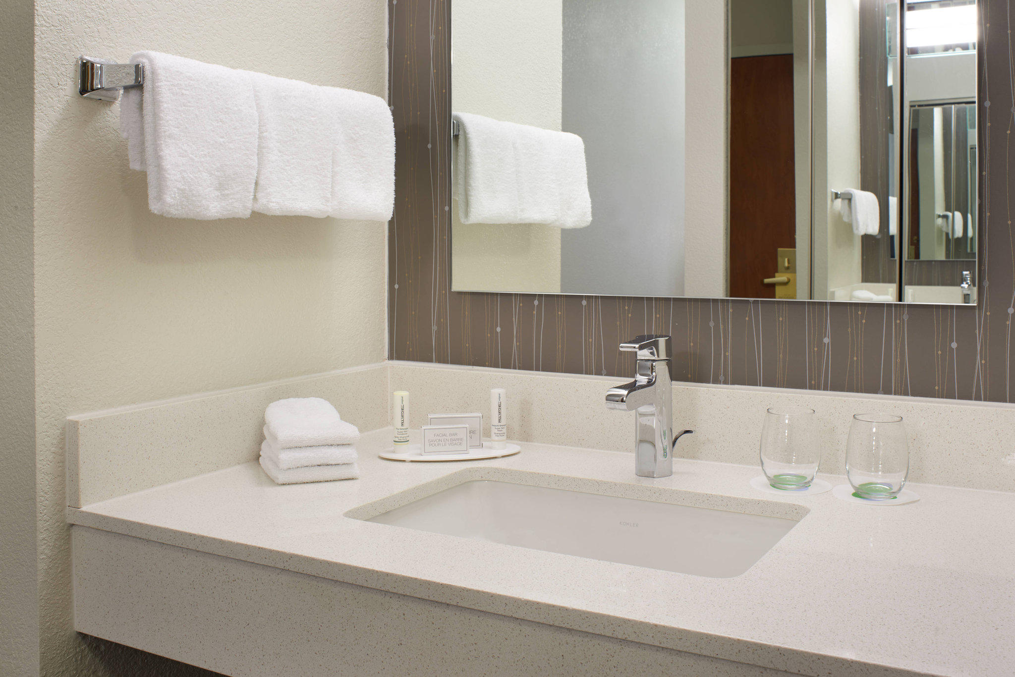 Courtyard by Marriott Kansas City Overland Park/Convention Center Photo