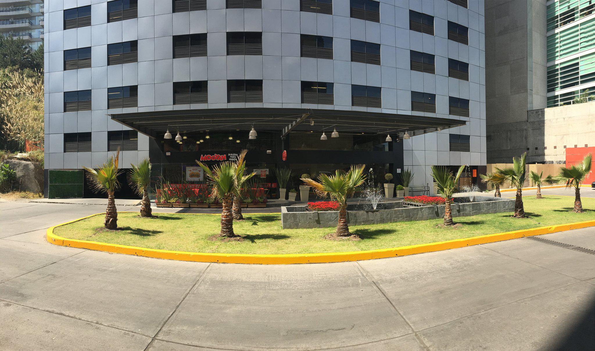 Holiday Inn Mexico Santa Fe, an IHG Hotel