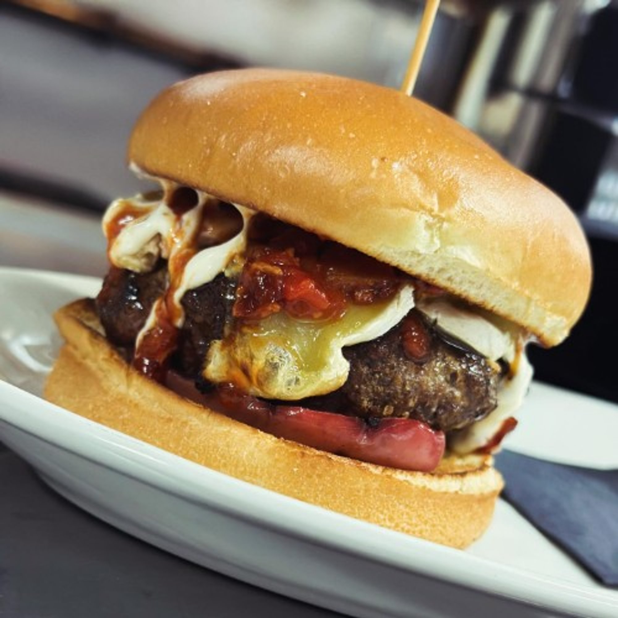 Jam Apple Brie Burger