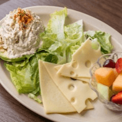 <CHICKEN SALAD PLATE>
