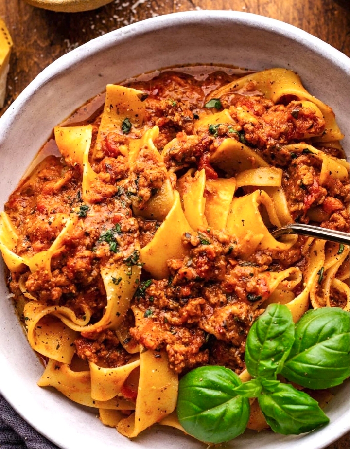 Papardelle Bolognese