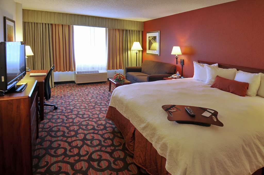Hampton Inn Denver West Federal Center Image