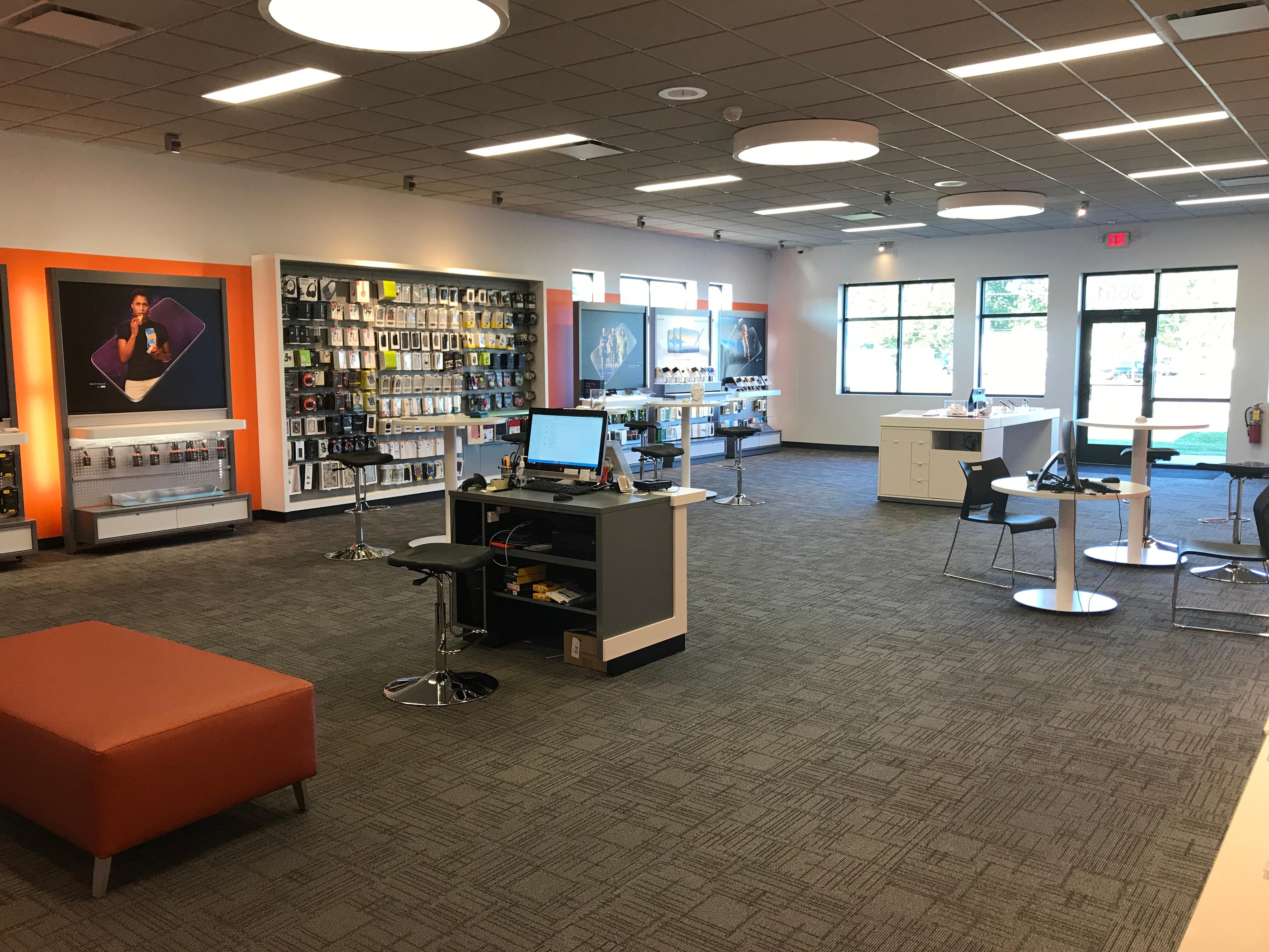 AT&T Store Photo