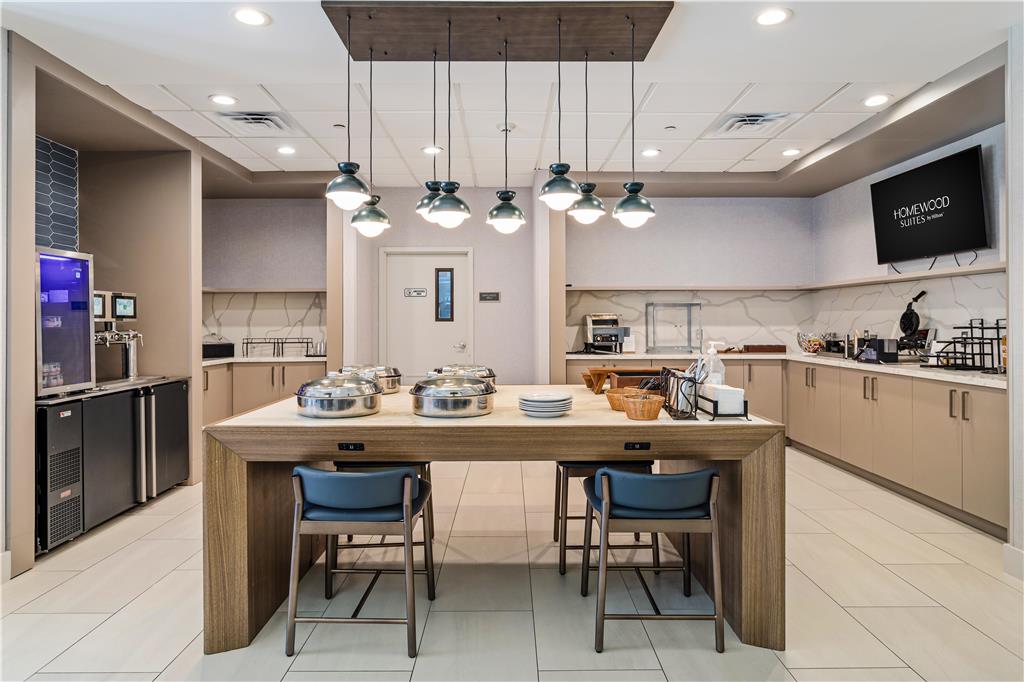 Homewood Suites by Hilton Beaumont, TX Image