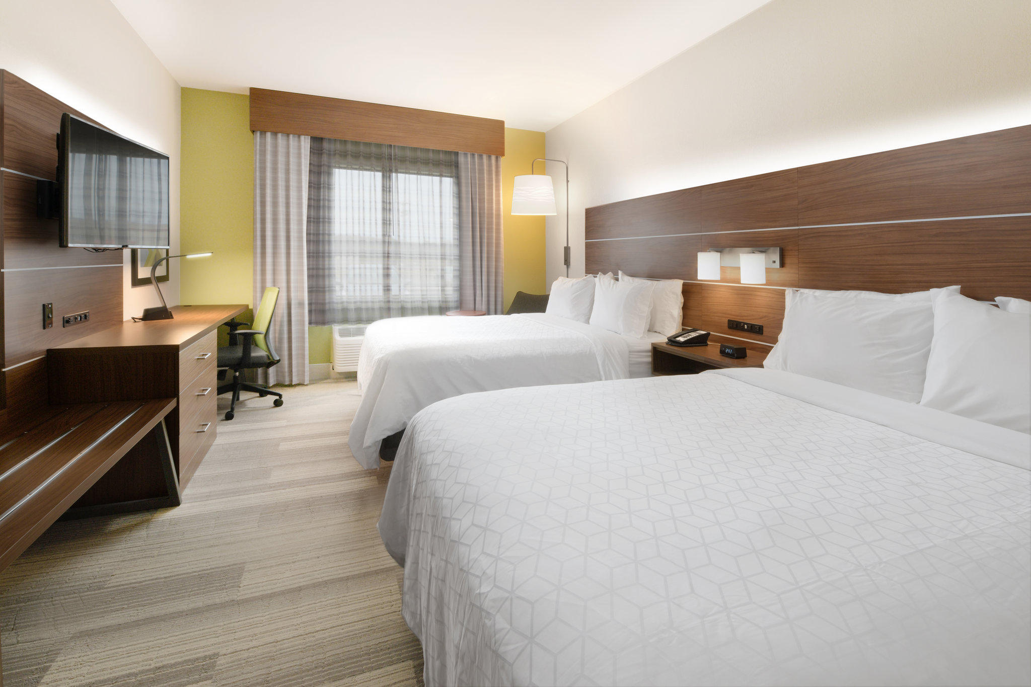 Holiday Inn Express & Suites Camden Photo