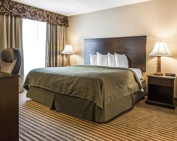 Images Quality Inn & Suites