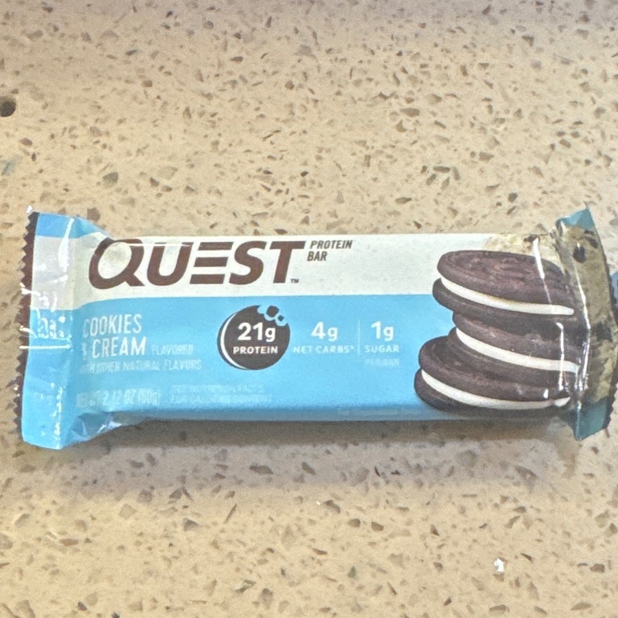 Quest protein bar cookies & cream