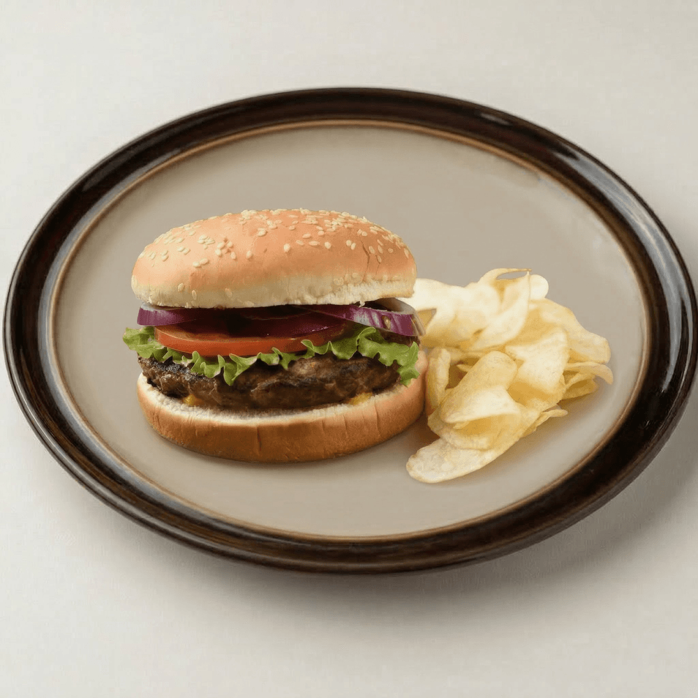 Cheeseburger with Chips