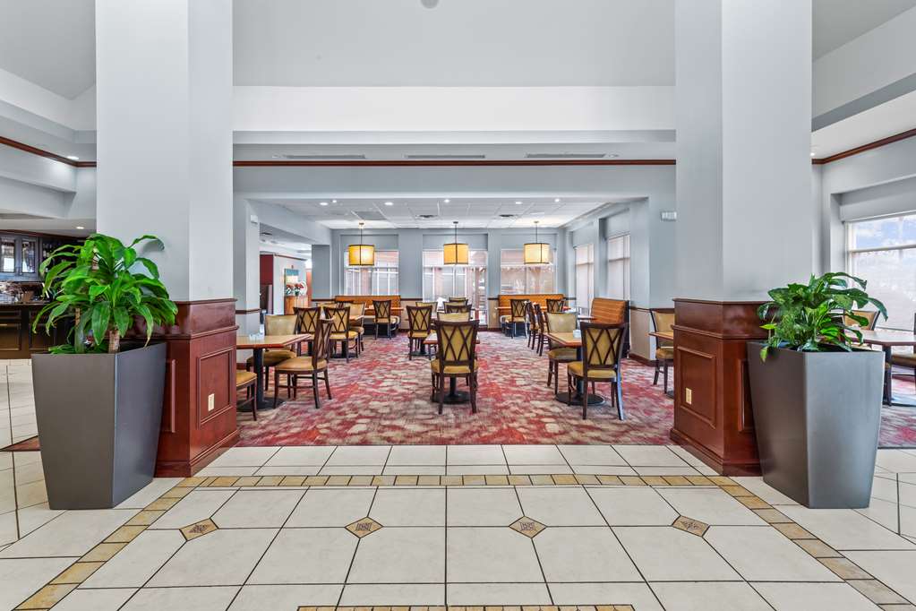 Hilton Garden Inn Starkville Image