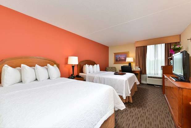 Images Hampton Inn Philadelphia/Bridgeport