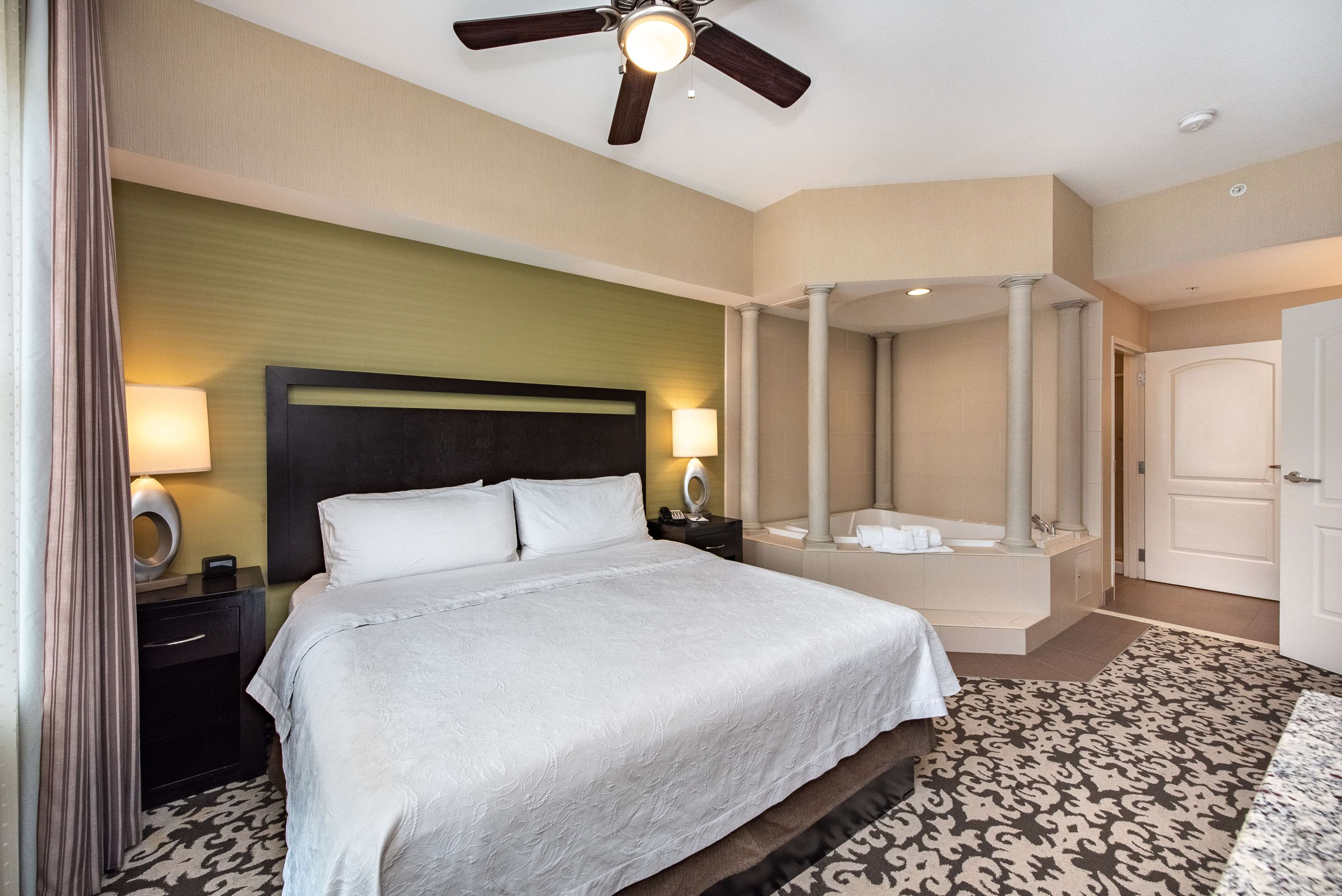 Guest room