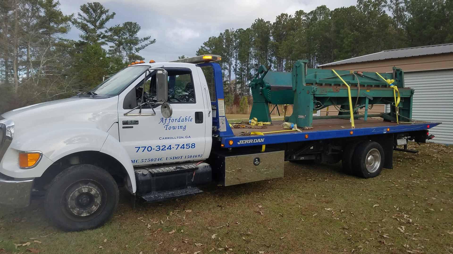 Affordable Towing & Lockout Photo