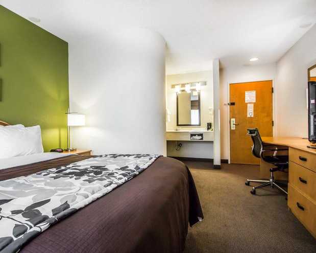 Images Sleep Inn & Suites Airport