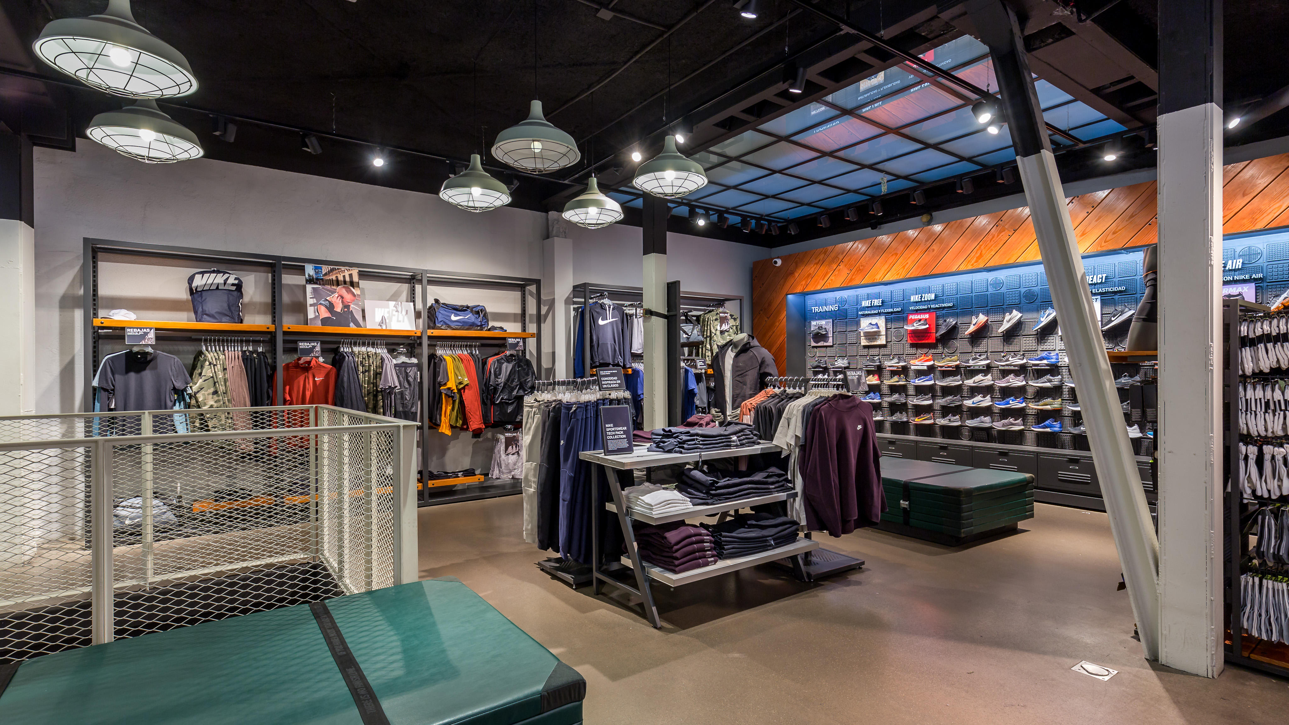 Images Nike Store Serrano