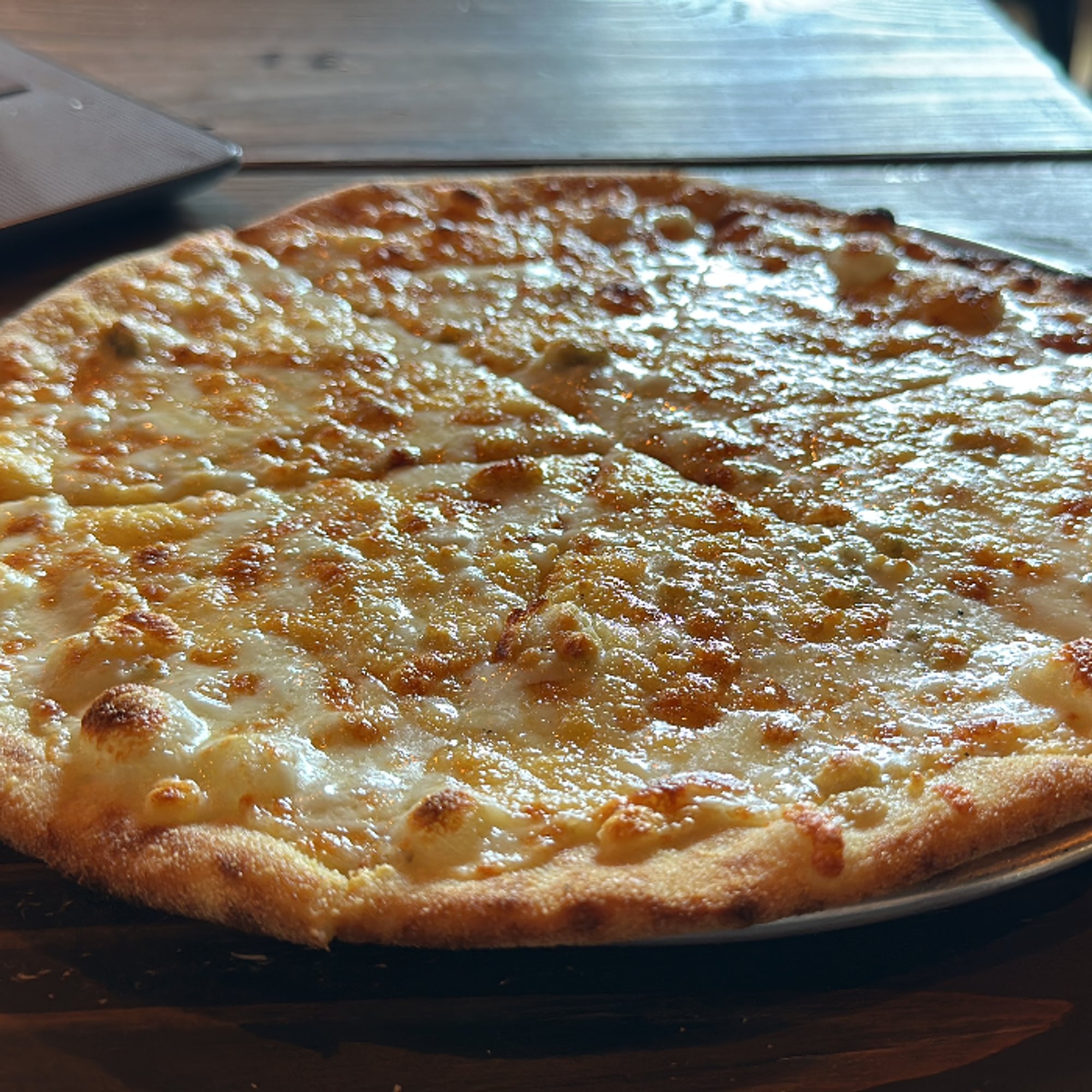Quatro Formaggio Pizza