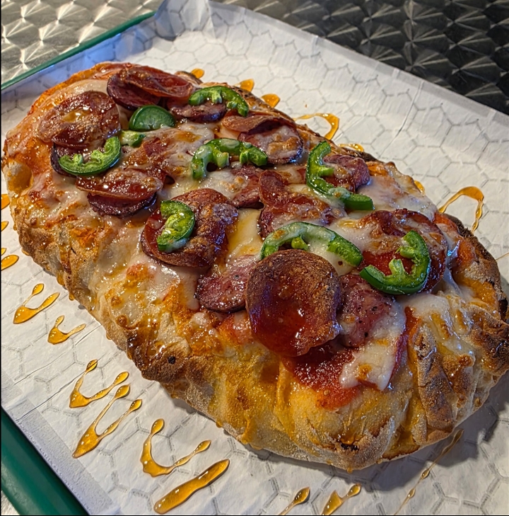 Texas Sweet Sting Pizza