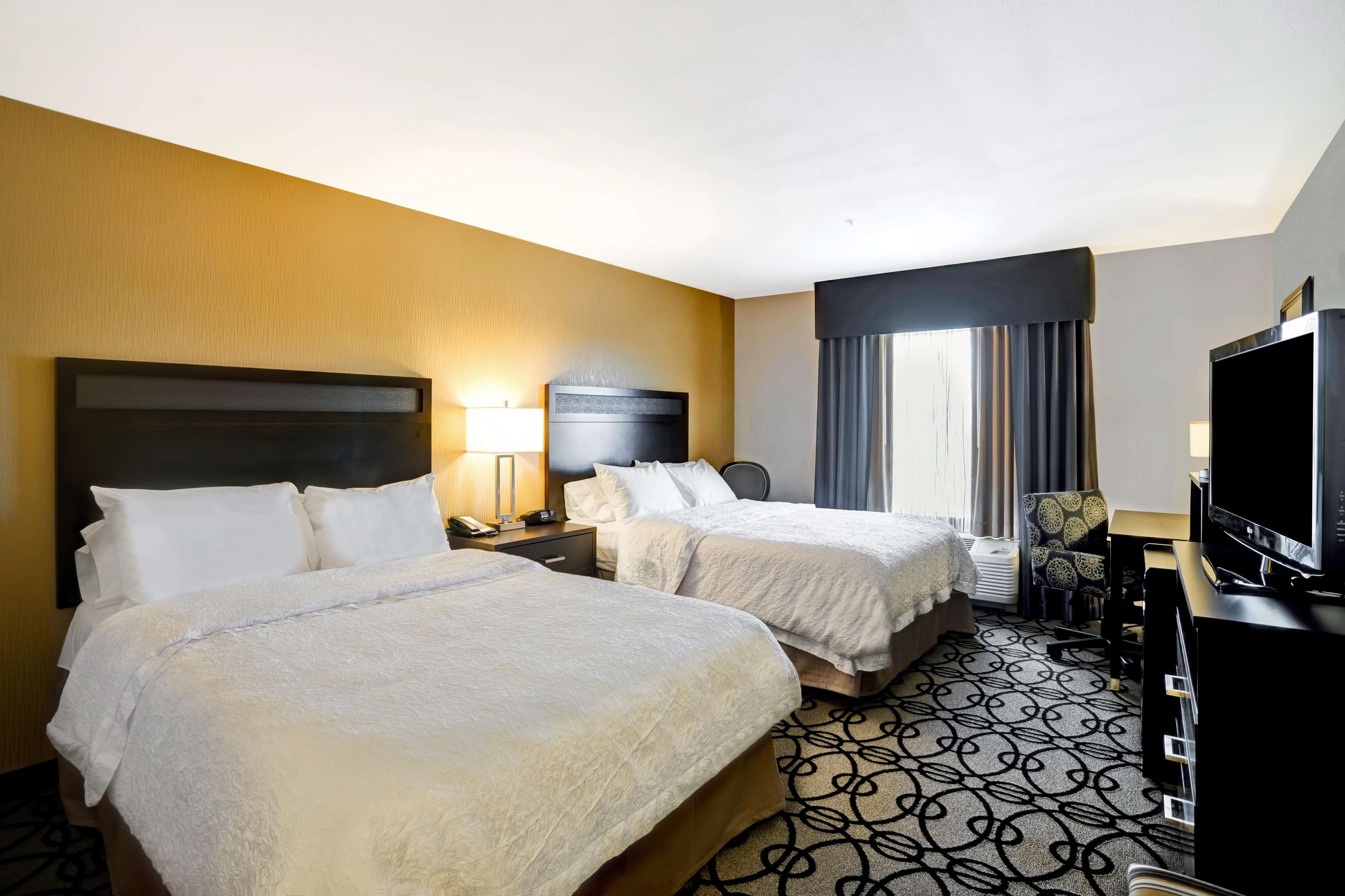 Hampton Inn & Suites Columbia/South, MD Photo