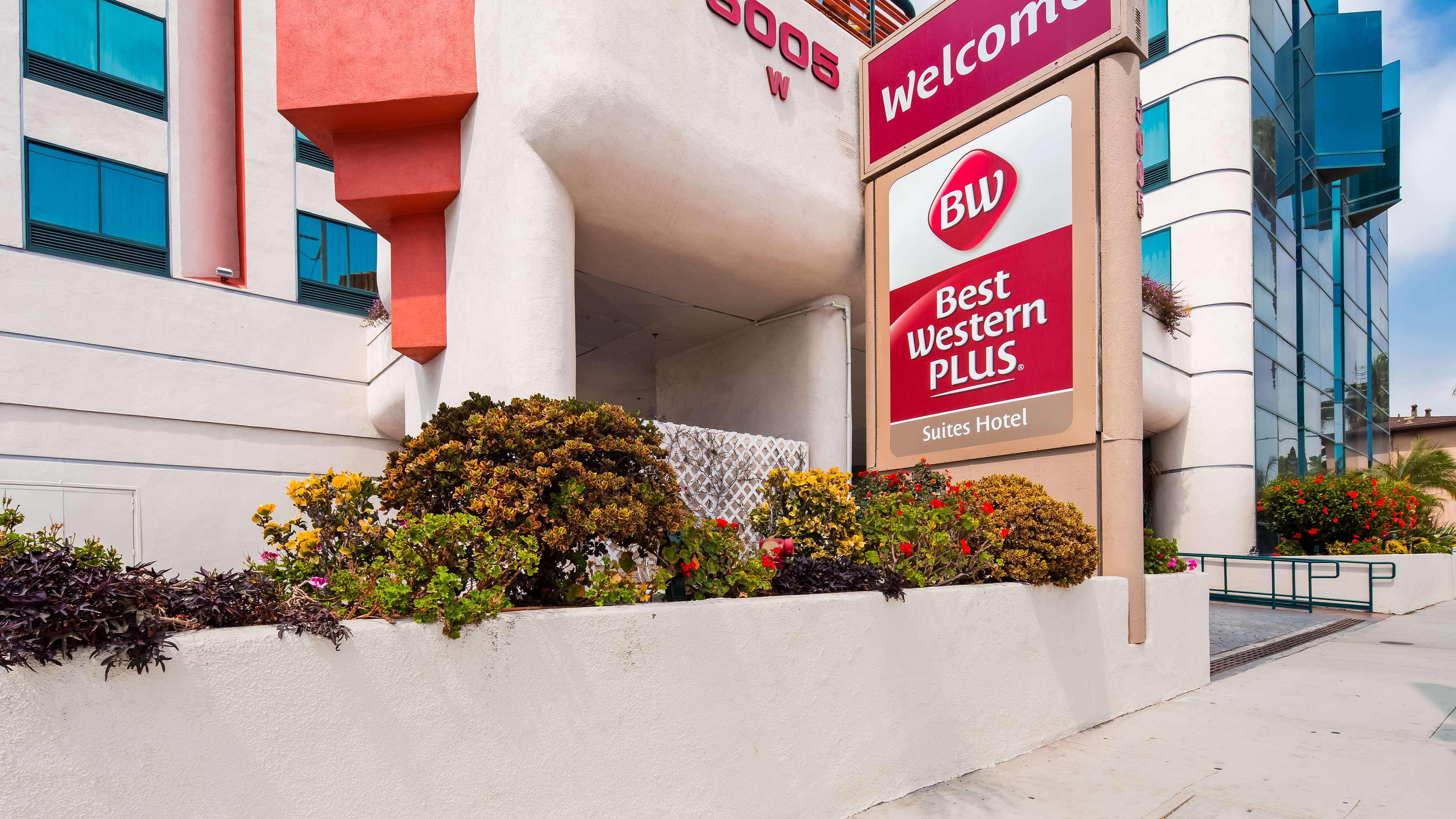 Best Western Plus Suites Hotel - Los Angeles LAX Airport Photo