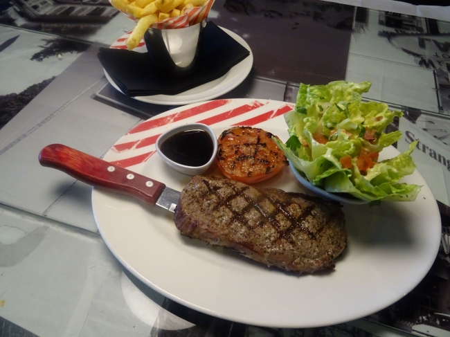 Honey Mustard & Pico De Gallo Wedge salad