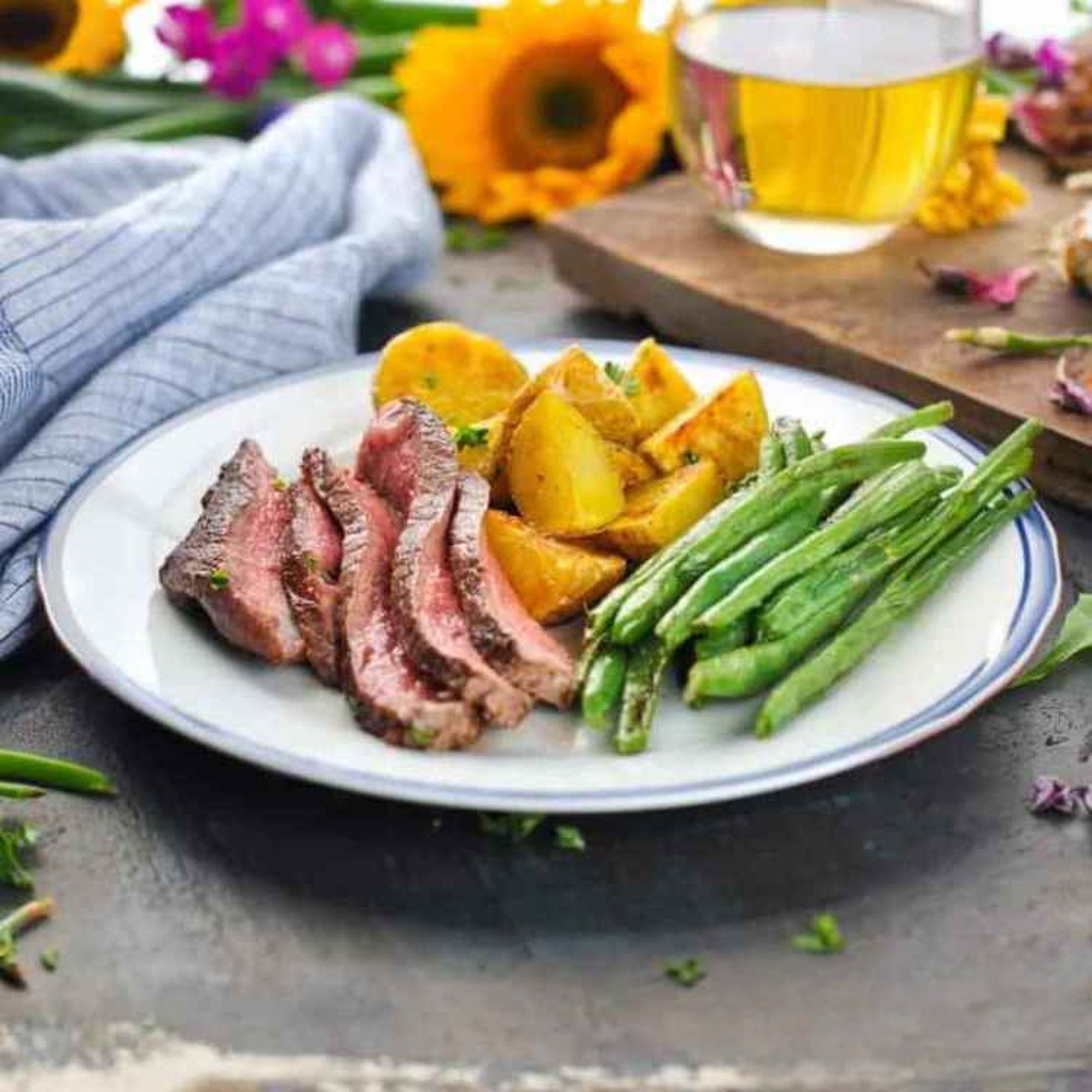 HS19. 豆仔焗牛/String Beans w. Roasted