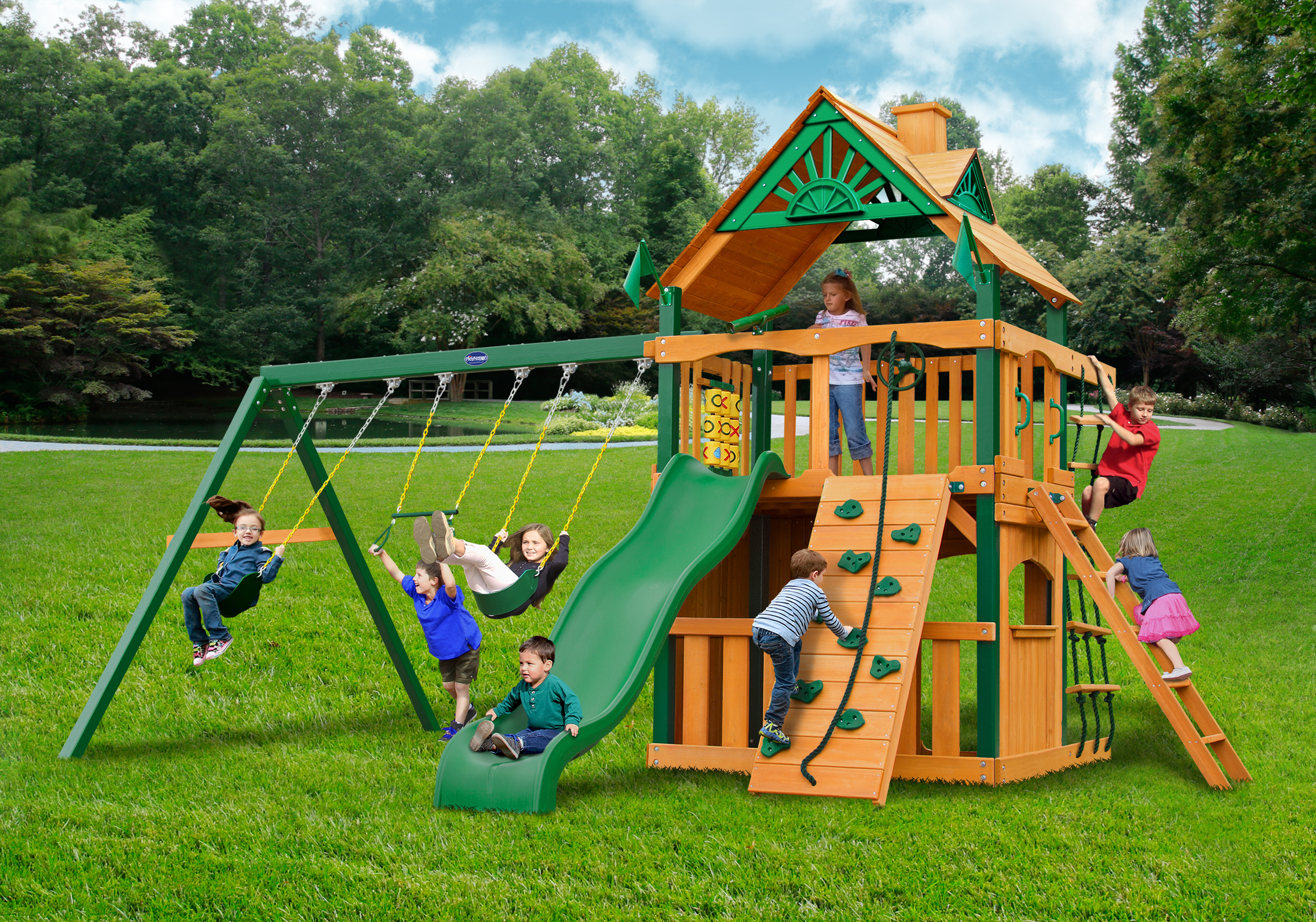 Horizon Clubhouse w/ Standard Wood Roof