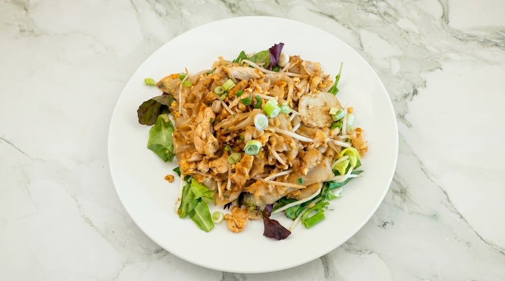 ST9 Kua Kai (Chicken Stir-Fried Noodles)