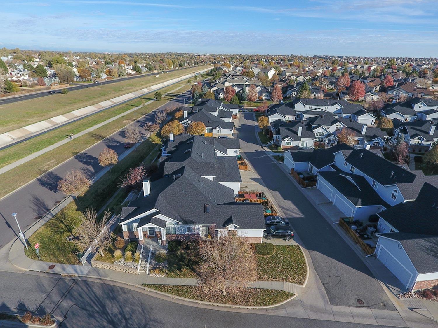 ELK Roofing & Construction Image