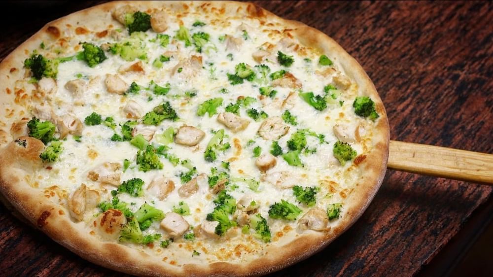 White Chicken, Broccoli & Ranch Pizza