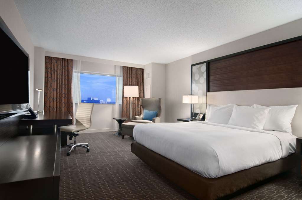 Hilton Atlanta Airport Image