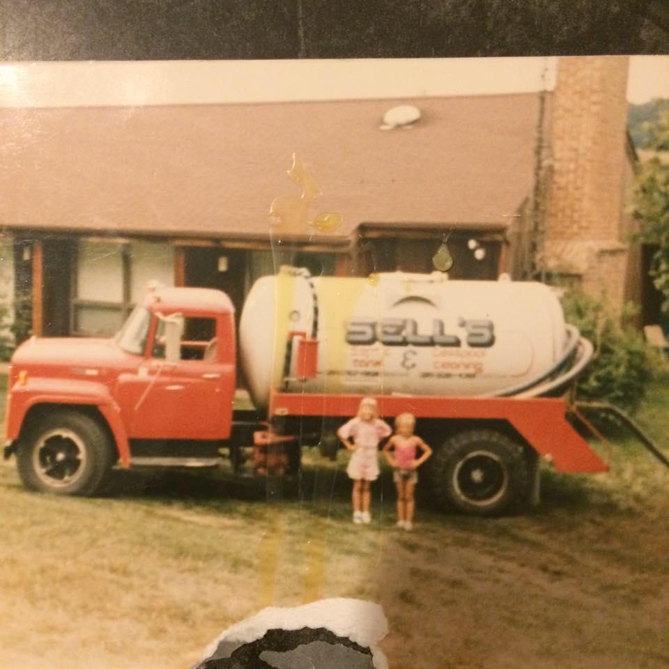 Sell&apos;s Septic Service Logo