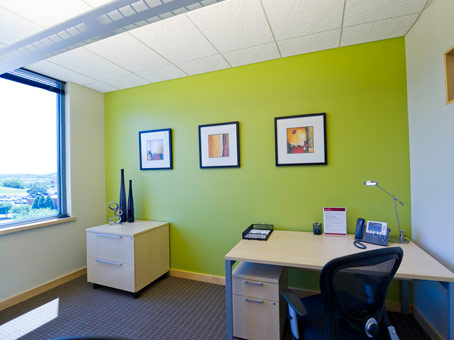 Regus - Wisconsin, Madison East - Park Bank Plaza Photo