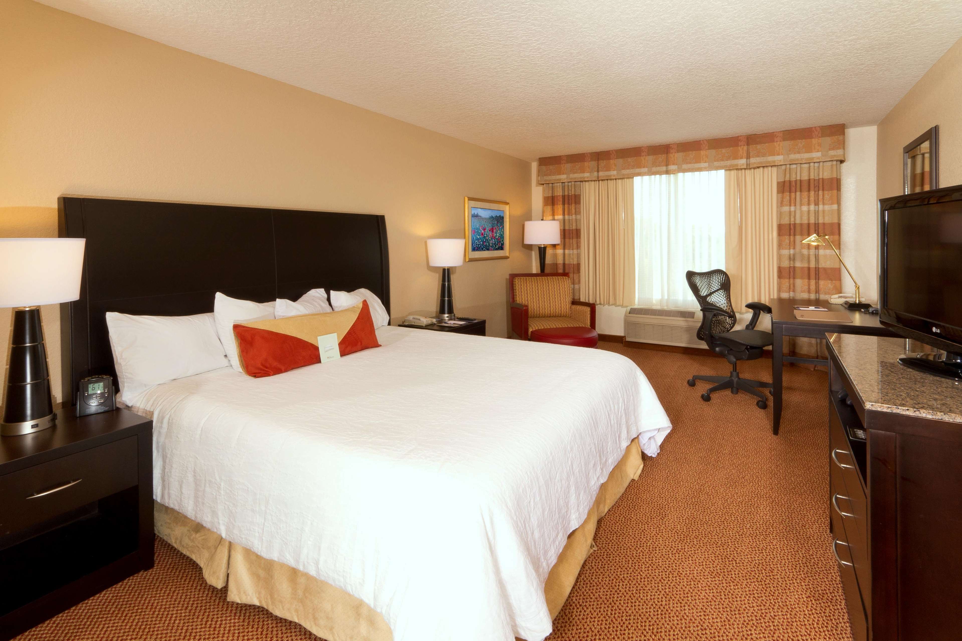 Hilton Garden Inn Jacksonville Airport Photo