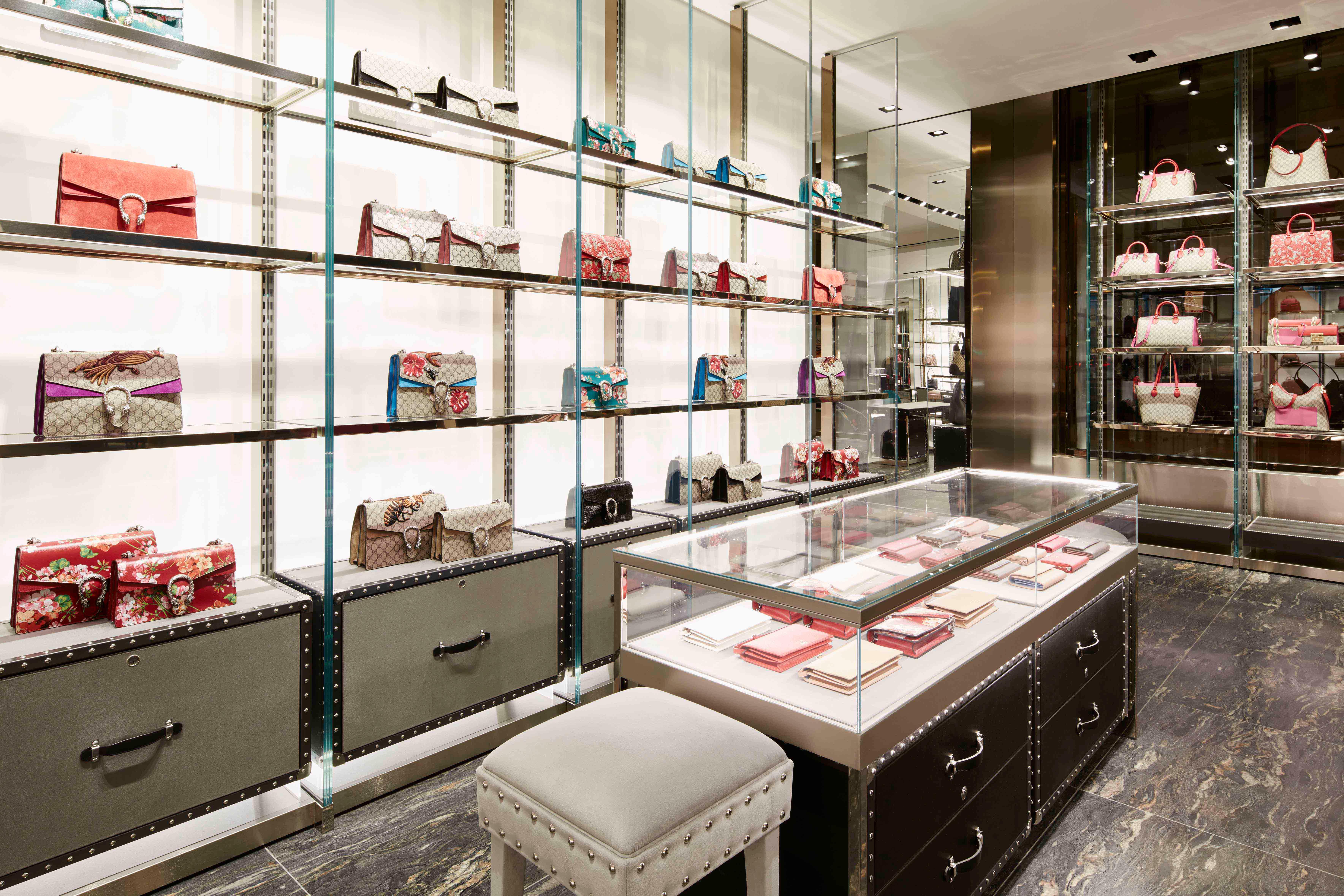 Gucci Chicago Flagship - Womens Clothing Store - Chicago, IL 60611