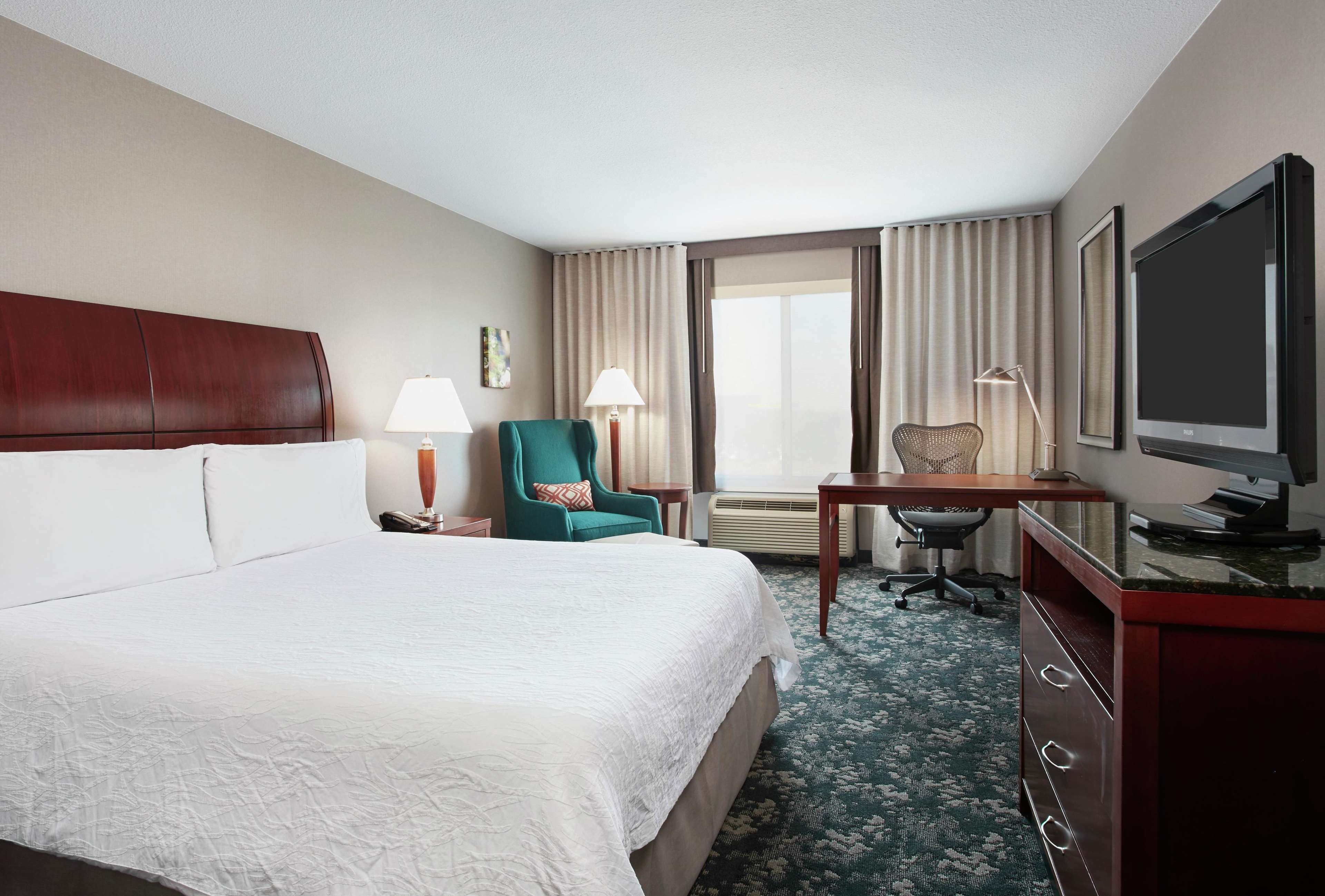 Hilton Garden Inn Schaumburg - OPEN Photo