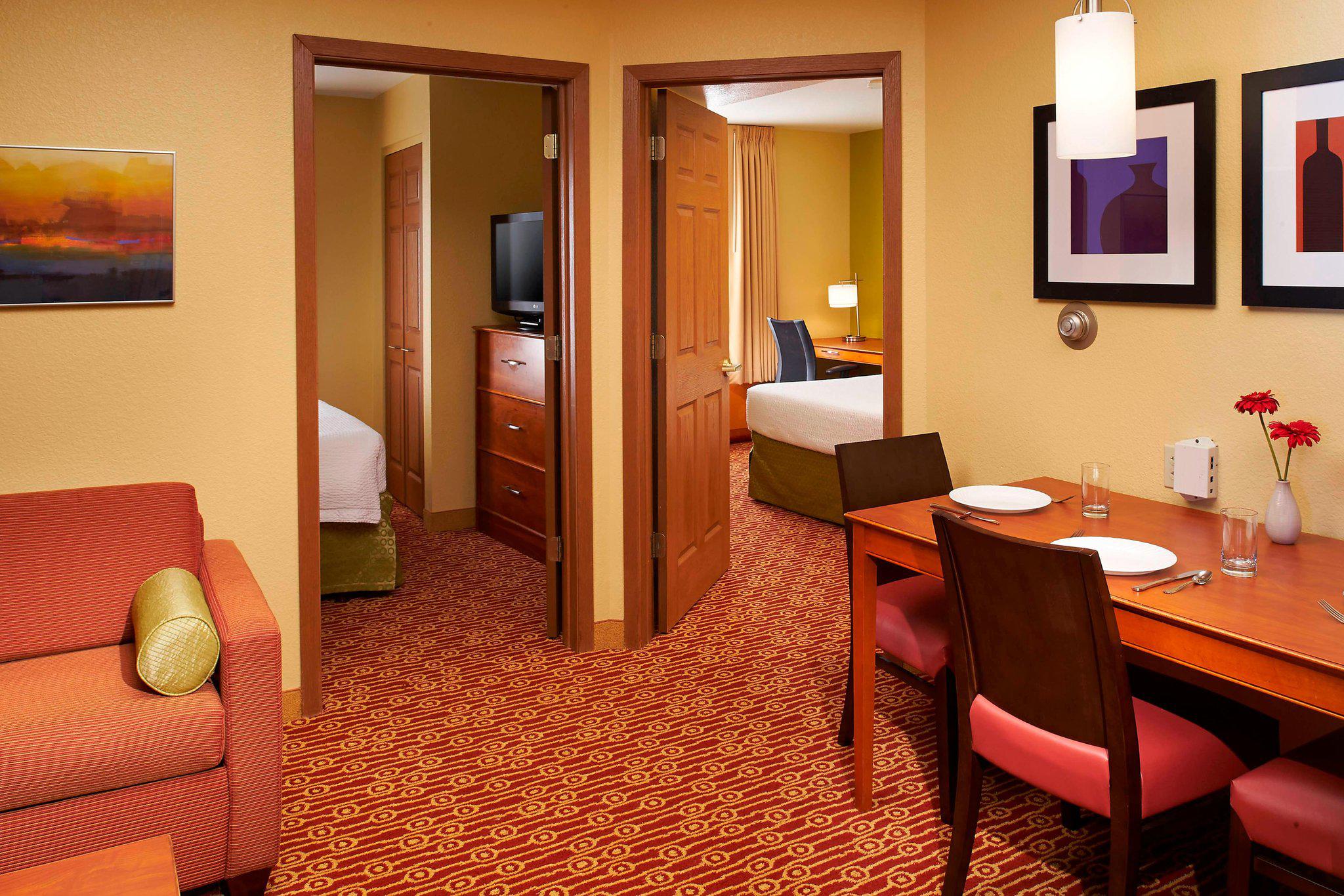 TownePlace Suites by Marriott Chicago Elgin/West Dundee Photo