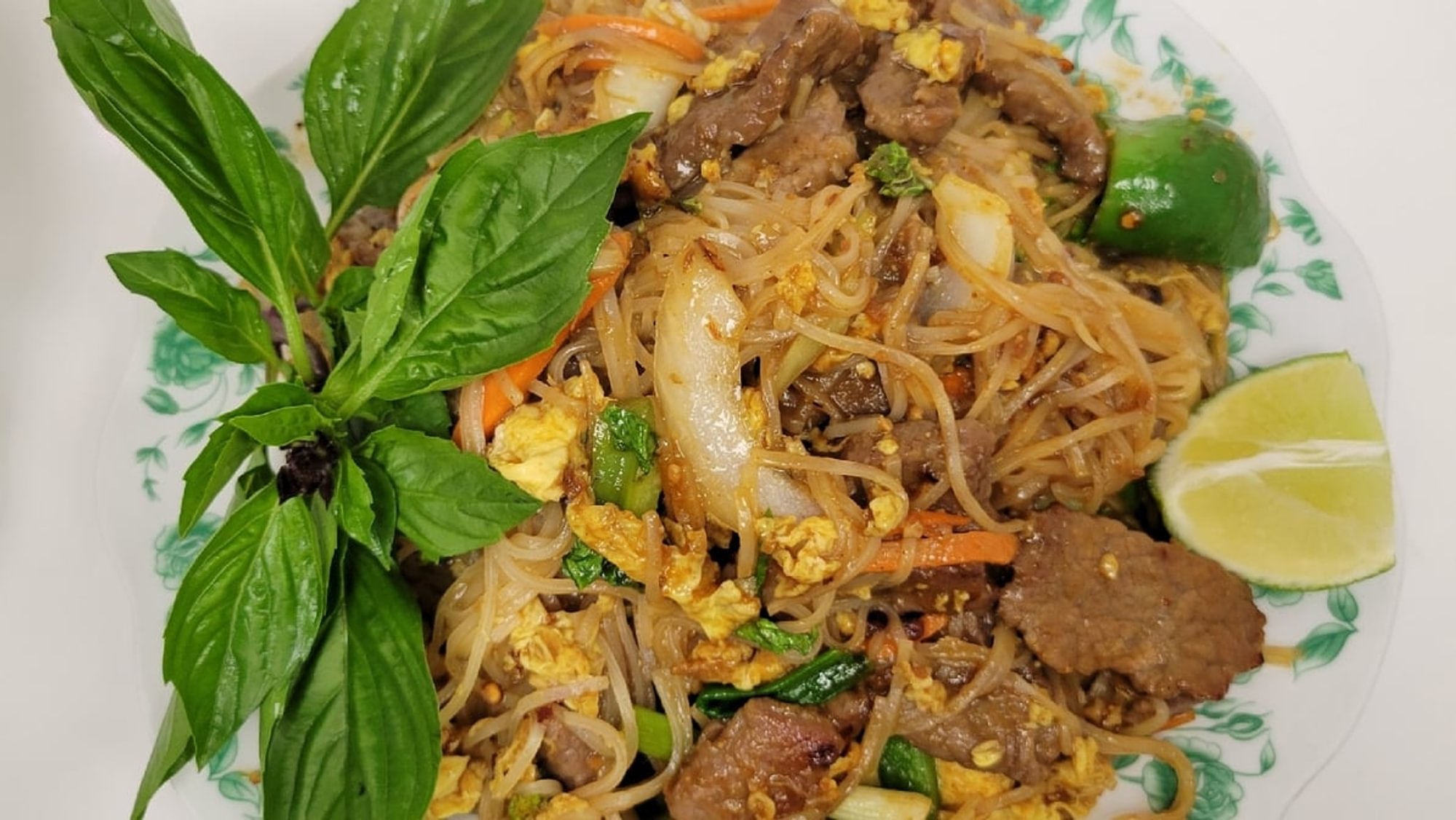 Spicy Pad Thai (Thin Rice Noodle)