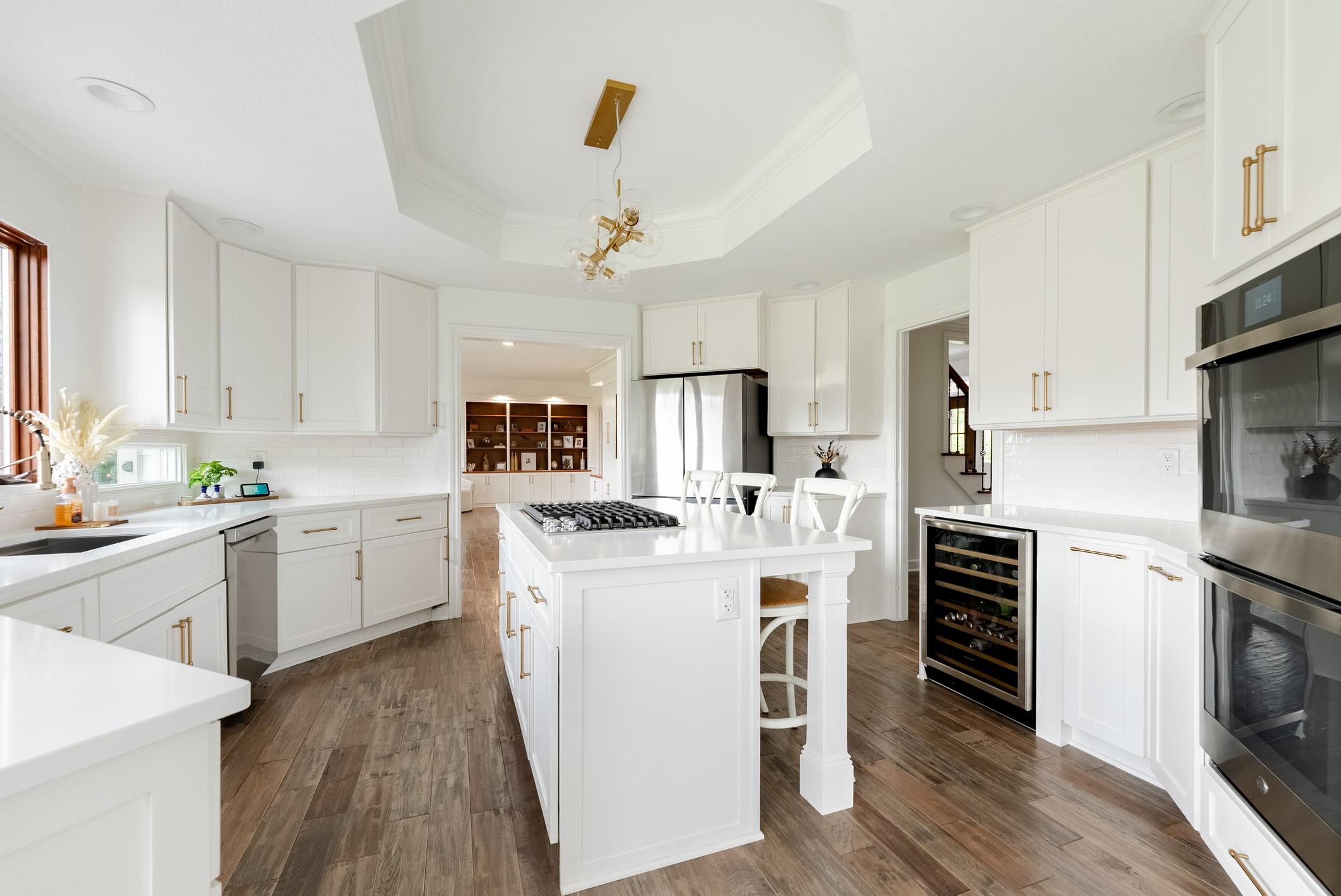 Kitchen Cabinet Reface & New Quartz Counters Granville Ohio