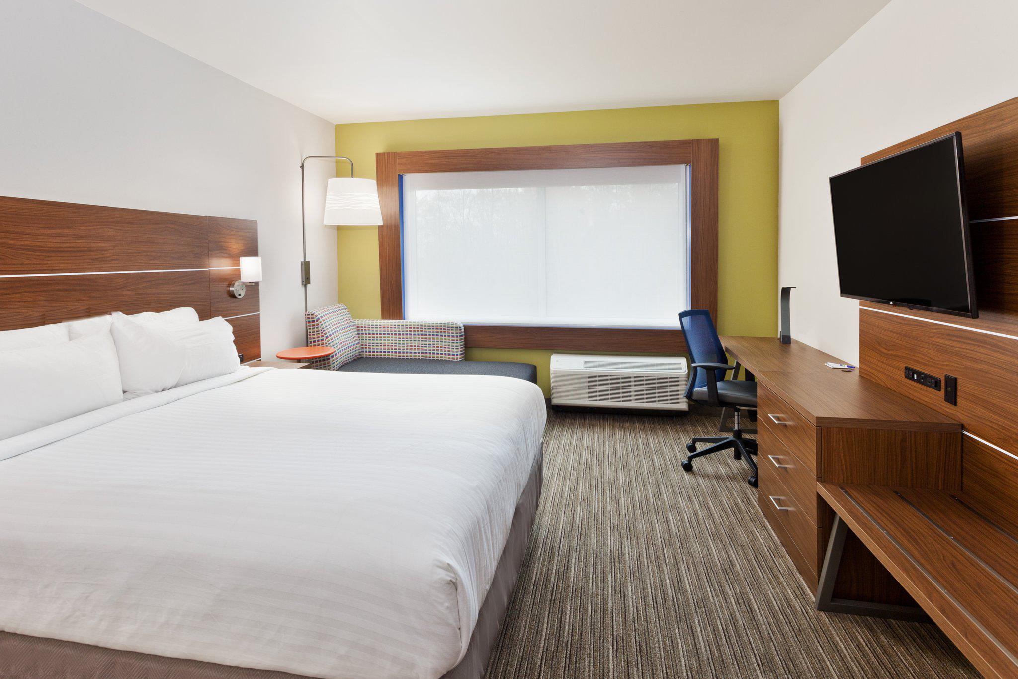 Holiday Inn Express & Suites Cartersville Photo