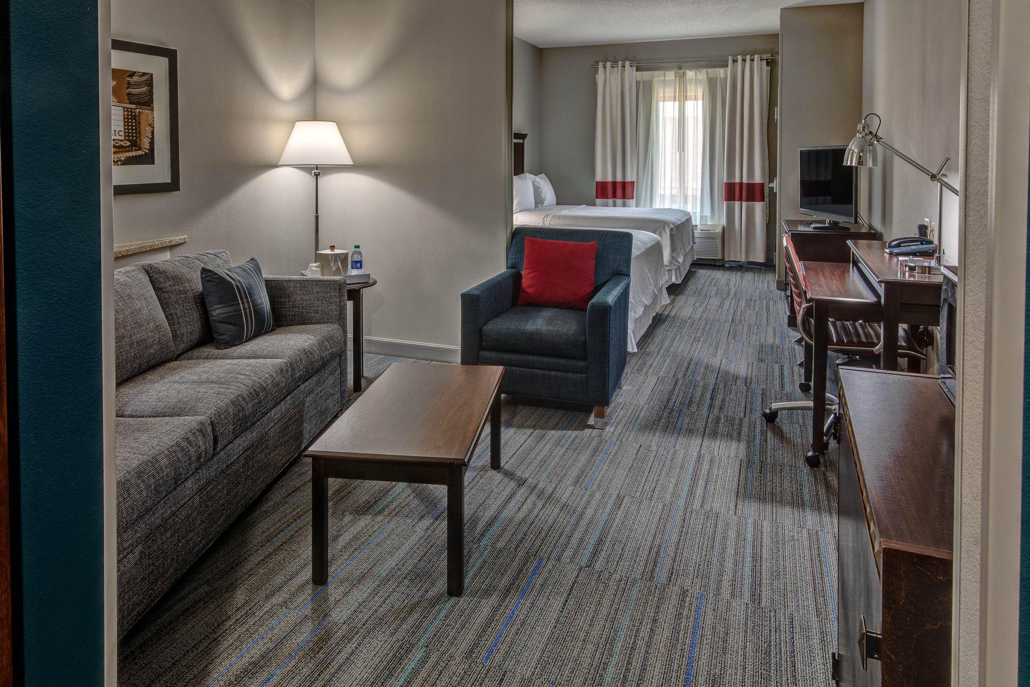 Four Points by Sheraton Memphis - Southwind Photo