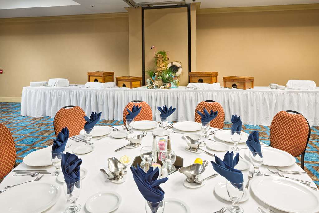 Hampton Inn Pensacola Beach Image