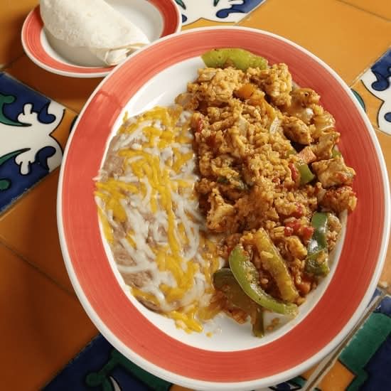 ARROZ CON POLLO