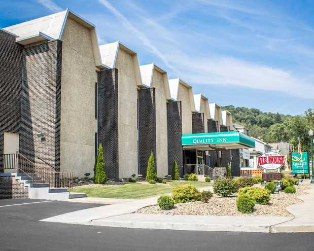 Images Quality Inn & Conference Center