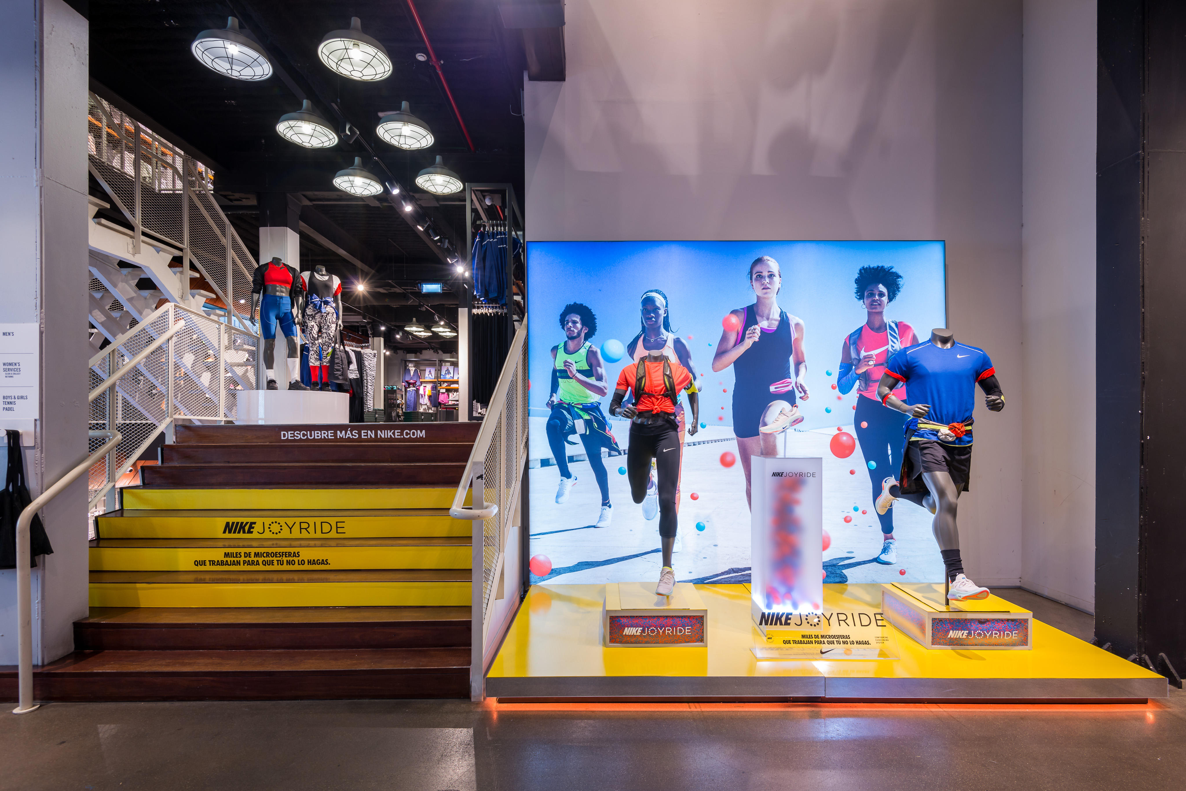 obtener egipcio Publicidad Nike Store Serrano - Madrid - Calle de Serrano 19 | Ropa De Deporte Páginas  Amarillas