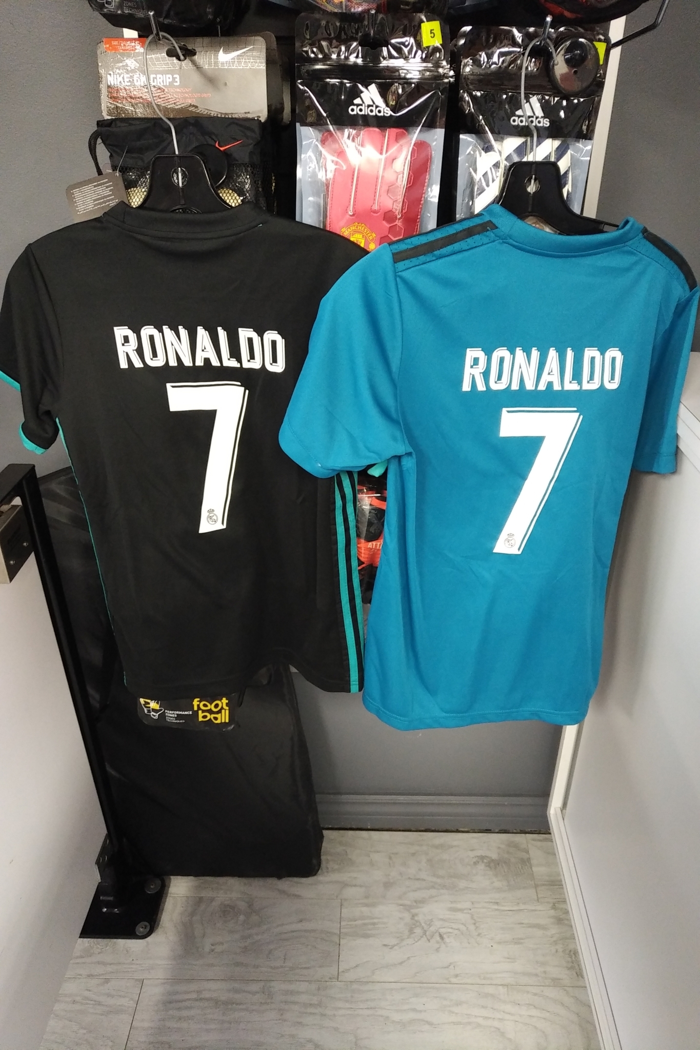 Images The Futbol Factory Store