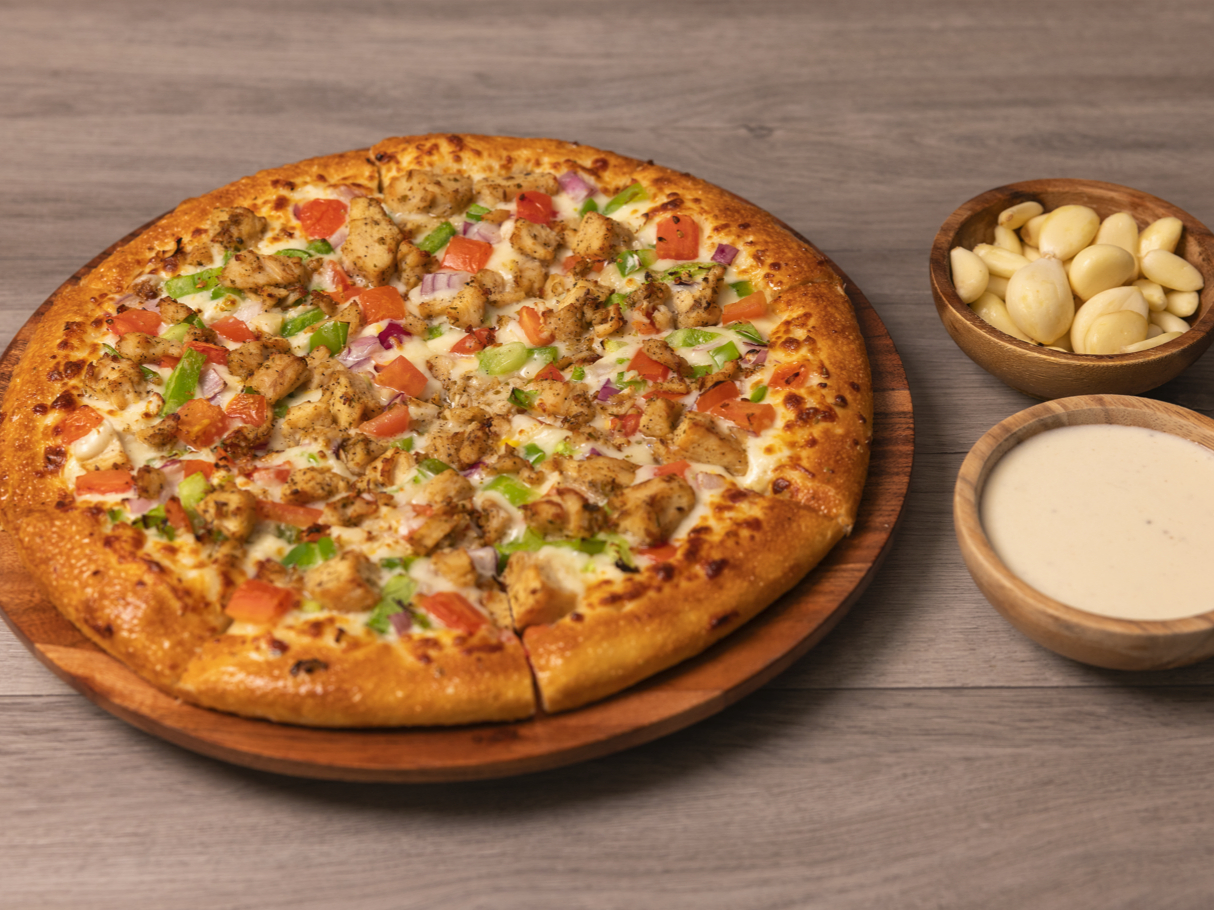 Roasted Garlic Chicken Pizza