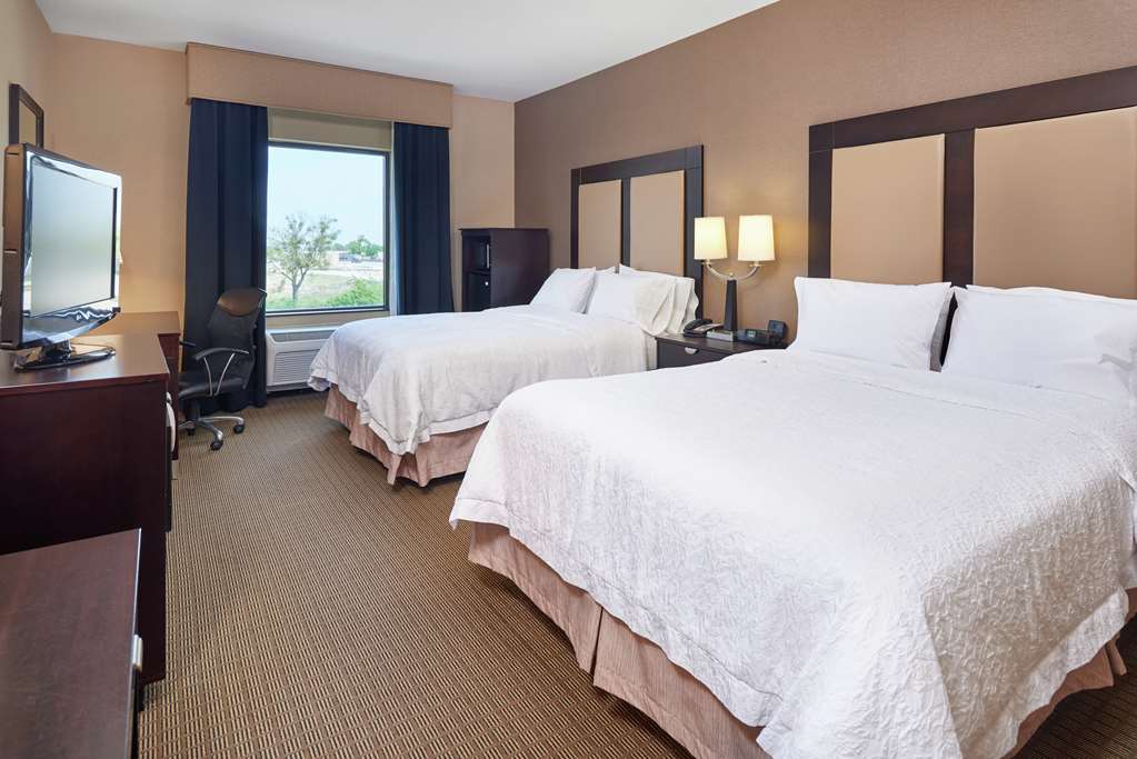 Hampton Inn & Suites Decatur Image