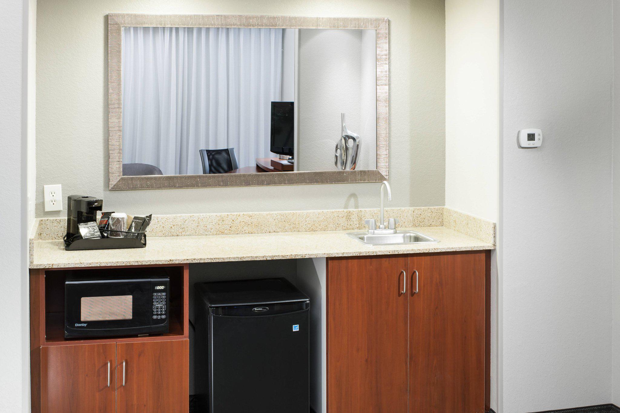 Courtyard by Marriott Birmingham Trussville Photo