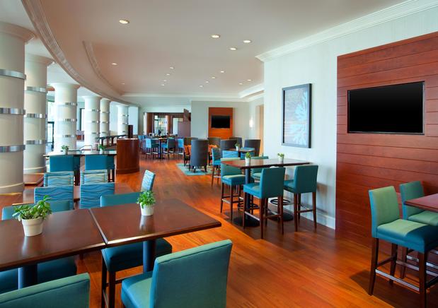 Images Sheraton San Diego Hotel & Marina